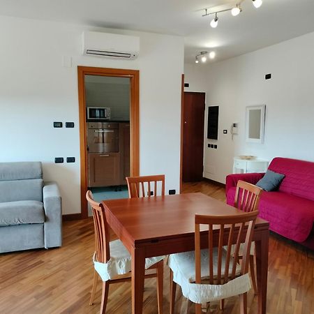 The House Room Aeroporto Φιουμιτσίνο Εξωτερικό φωτογραφία