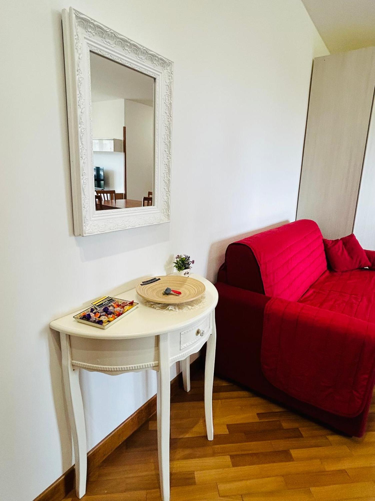 The House Room Aeroporto Φιουμιτσίνο Εξωτερικό φωτογραφία
