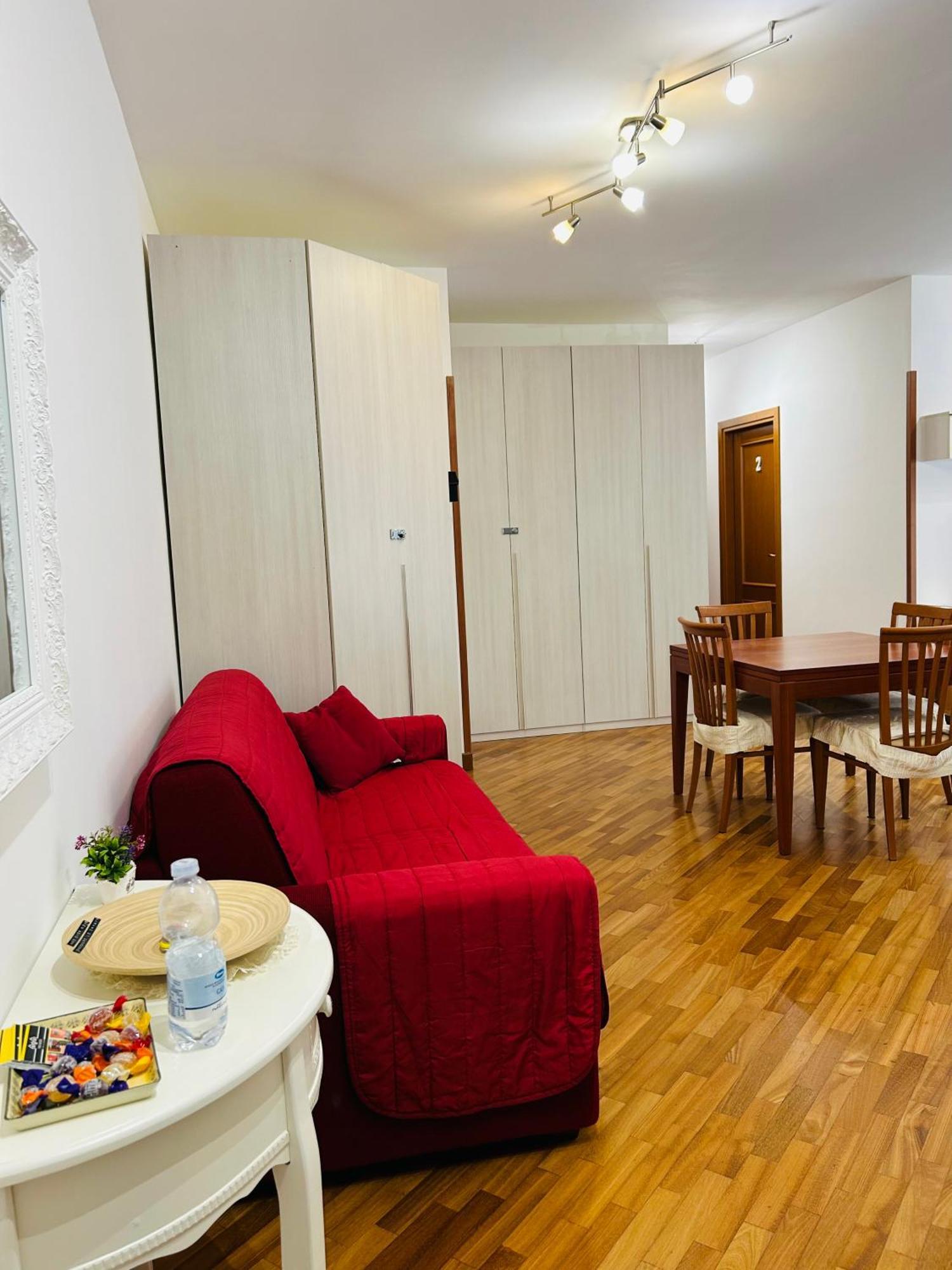 The House Room Aeroporto Φιουμιτσίνο Εξωτερικό φωτογραφία